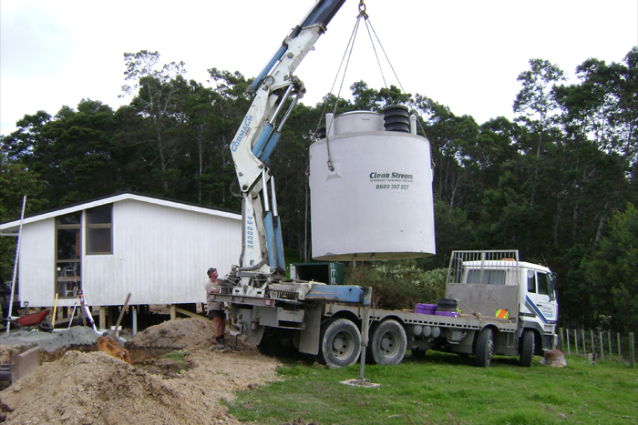 Unloading of Cleanstream TXR Sewerage System